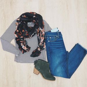 Image post by @shopoutoftown on Instagram