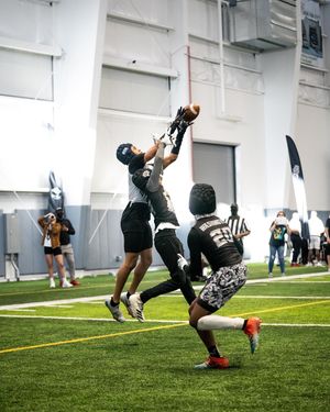 Image post by @pylon7on7 on Instagram