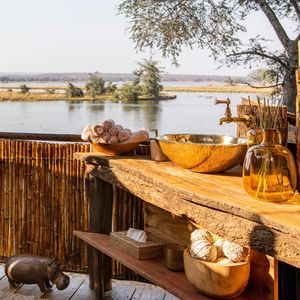 Image post by @chiawasafaris on Instagram
