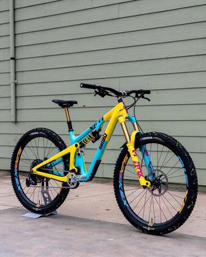 Image post by @wolf.mtb on Instagram