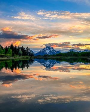Image post by @nationalparkscollective on Instagram