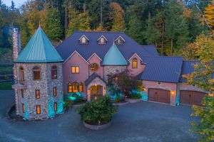 Image post by @christiesrealestate on Instagram
