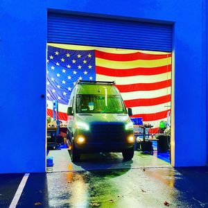 Image post by @owl.van.engineering on Instagram