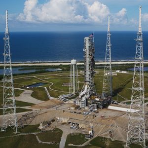 Image post by @nasaartemis on Instagram
