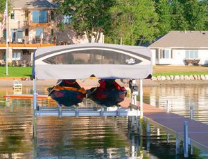 Image post by @lakecountrybarge on Facebook