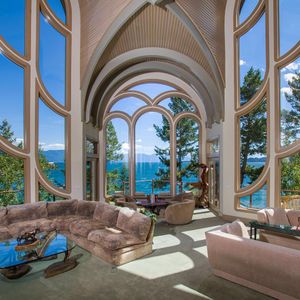 Image post by @christiesrealestate on Instagram