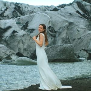 Image post by @theknot on Instagram