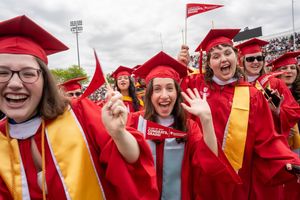 Image post by @stonybrooku on Instagram