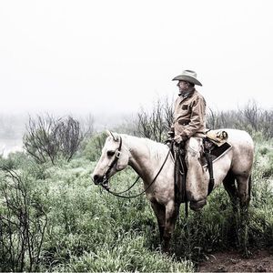 Image post by @schaeferoutfitter on Instagram