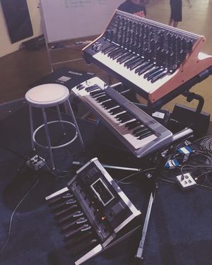 Image post by @itsphilipshouse on Instagram