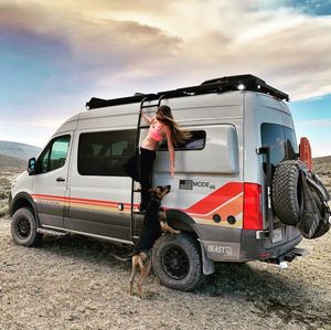 Image post by @owl.van.engineering on Instagram