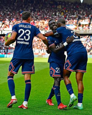 Image post by @psg on Instagram