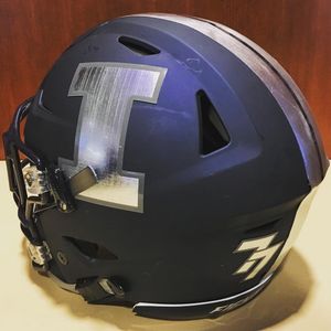 Image post by @illinifootball on Instagram