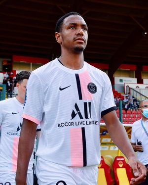 Image post by @psg on Instagram