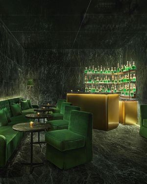 Image post by @thescenenewyork on Instagram