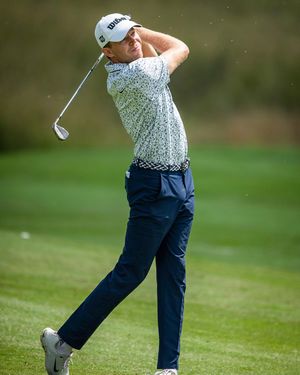 Image post by @alexknappegolf on Instagram