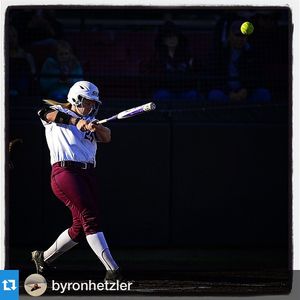 Image post by @siu_softball on Instagram