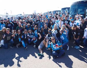 Image post by @roaringriot on Instagram