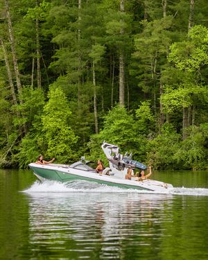 Image post by @malibuboats on Instagram