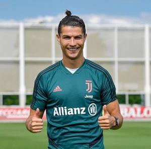 Image post by @cristiano on Instagram