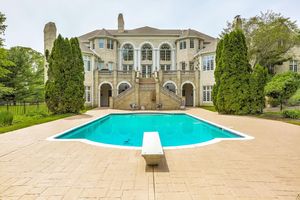 Image post by @christiesrealestate on Instagram