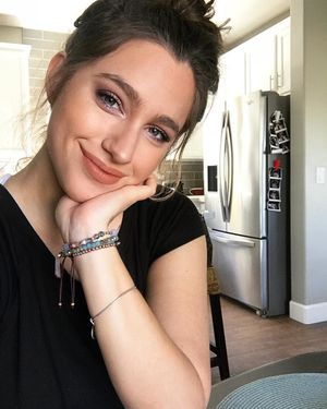 Image post by @haylinic on Instagram