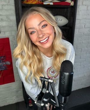 Image post by @hayleylewis_sports on Instagram
