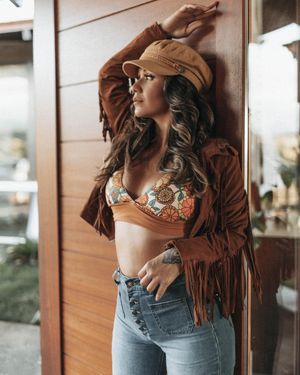 Image post by @kaikinibikinis on Instagram