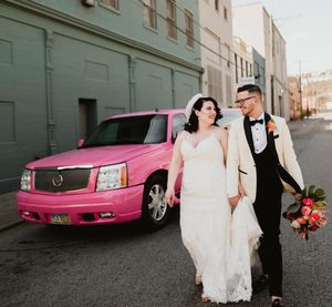 Image post by @theknot on Instagram