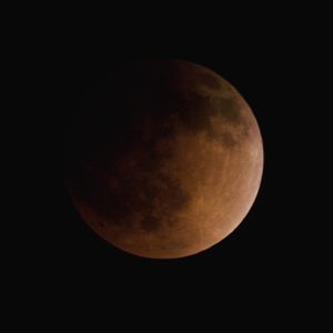 Image post by @nasaartemis on Instagram
