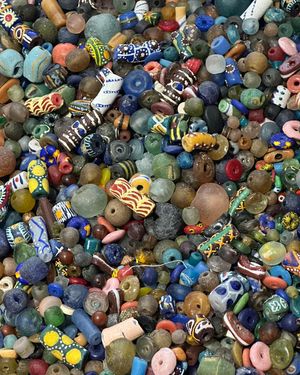 Image post by @beadcache on Instagram
