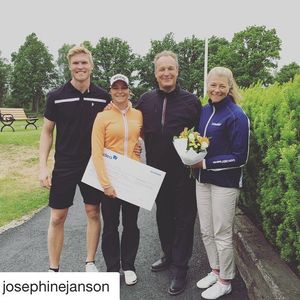 Image post by @cowgirlgolf on Instagram