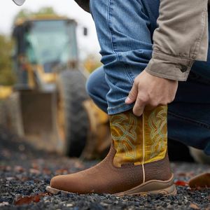 Image post by @tonylamaboots on Instagram