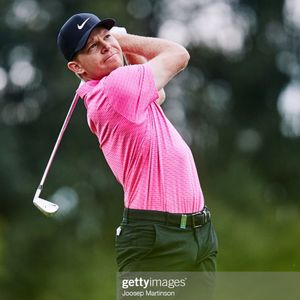 Image post by @alexknappegolf on Instagram