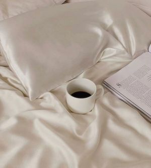 Image post by @envypillow on Instagram