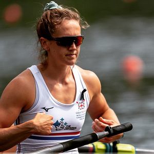 Image post by @cusewrowing on Instagram