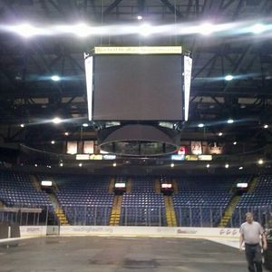 Image post by @readingroyals on Instagram