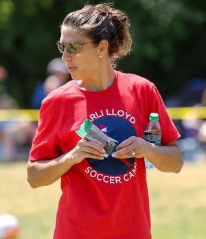 Image post by @carlilloyd on Instagram