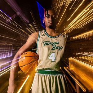 Image post by @usfmbb on Instagram