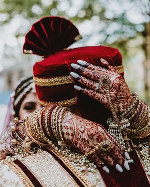 Image post by @thismodernlovephoto on Instagram
