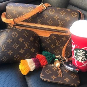 Image post by @blackgirlsinstarbucks on Instagram