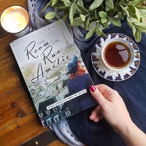 Image post by @gallerybooks on Instagram