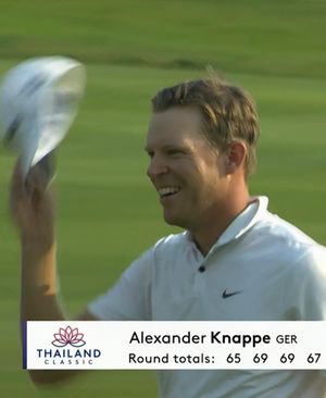 Image post by @alexknappegolf on Instagram