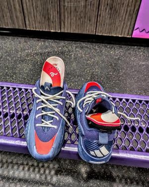 Image post by @moveinsoles on Instagram