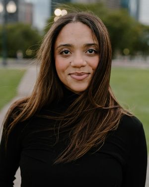 Image post by @tyrajenaemedia on Instagram