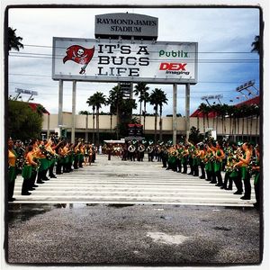 Image post by @usfathletics on Instagram