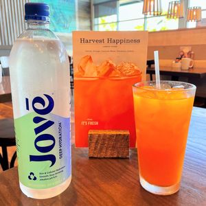 Image post by @drinkjove on Instagram