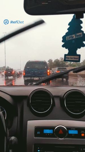 Video post by @RefiJet on Facebook