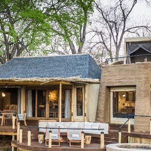 Image post by @chiawasafaris on Instagram