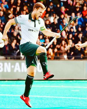 Image post by @stxfieldhockey on Instagram